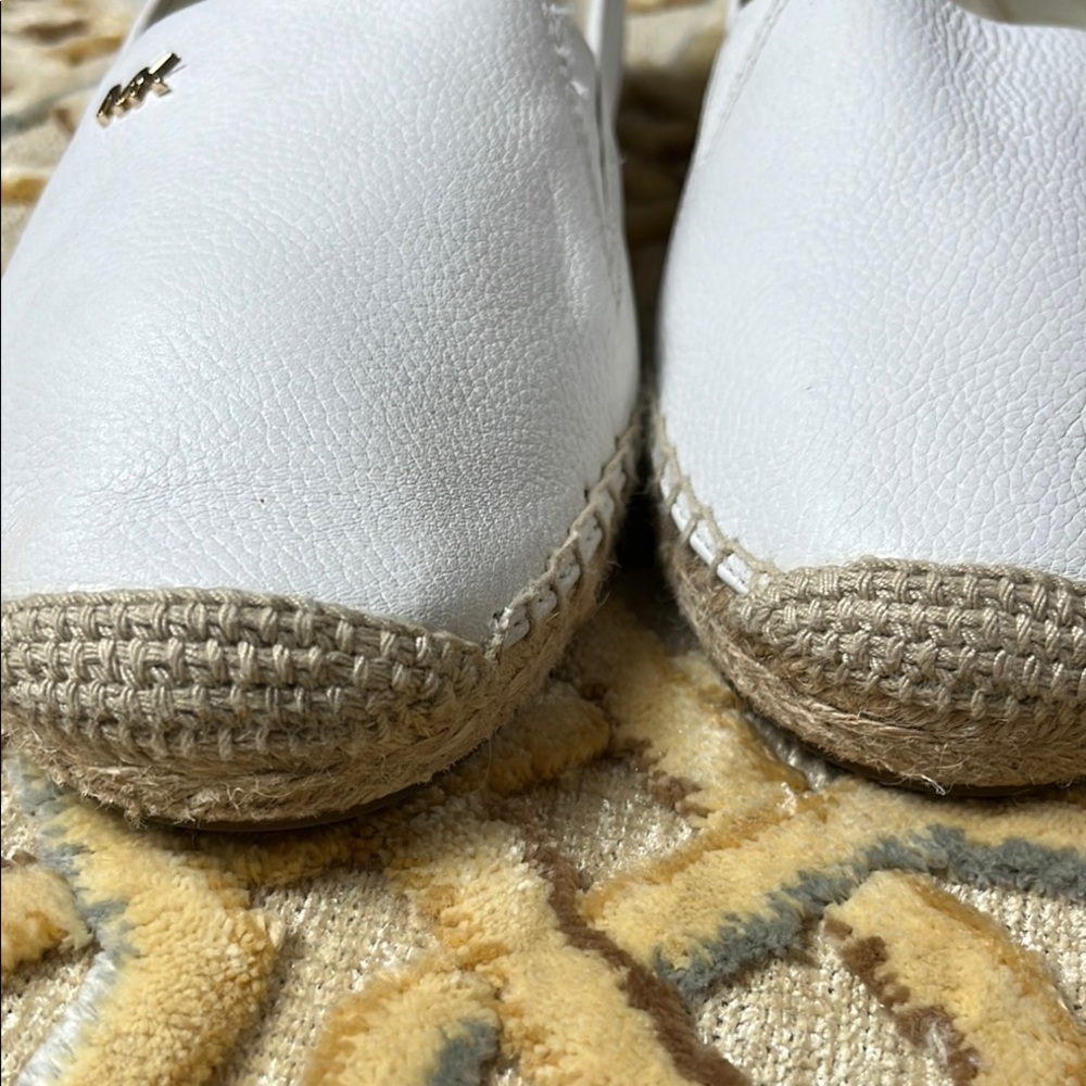 Michael Kors White Kendrick Espadrille Flats NWOT - Picture 10 of 13